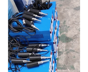 口罩耳帶點(diǎn)焊機(jī) (3)